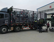 茂恒機(jī)械3臺(tái)移動(dòng)式分級篩裝車發(fā)貨
